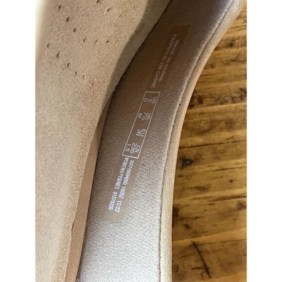 Clarks Nude Beige Slingback Mid Heel Pumps – Size 7.5D / EU 38 - Picture 7 of 7